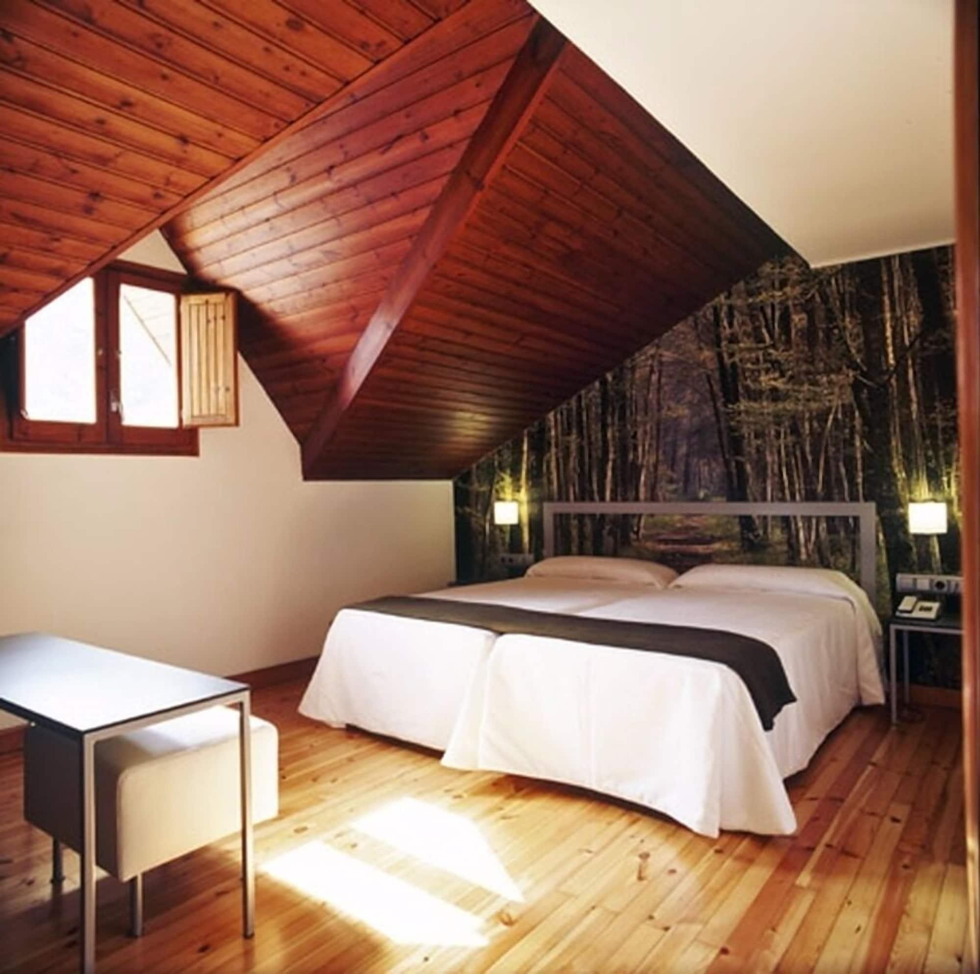Hotel Restaurant Pessets & Spa Сорт Екстериор снимка