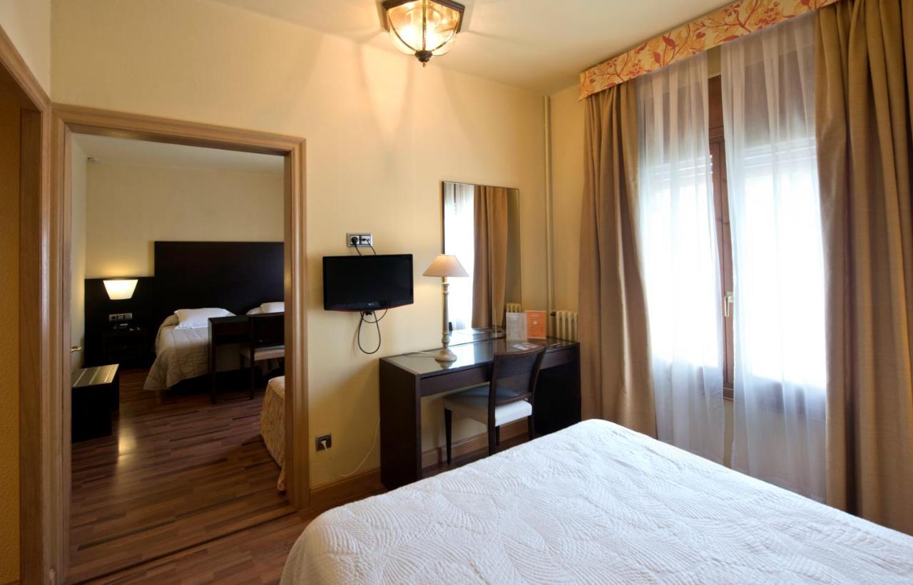 Hotel Restaurant Pessets & Spa Сорт Екстериор снимка