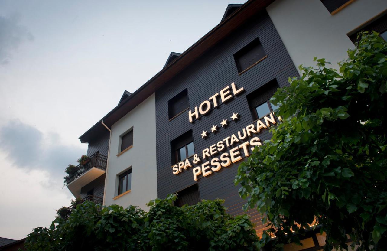 Hotel Restaurant Pessets & Spa Сорт Екстериор снимка